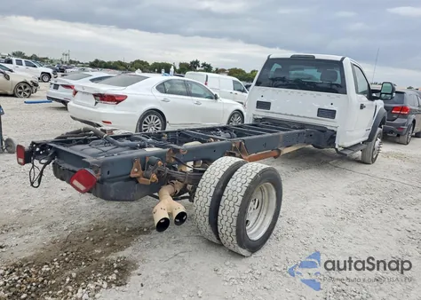 2019 Ford F550 Super Duty z USA, uszkodzony, nr VIN 1FDUF5GT3KDA08761